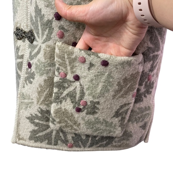 100% Wool Embroidered Vest S Woolrich Maple Leaves Boiled V-Neck Metal Clasp - Picture 10 of 15